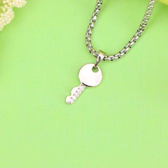 "Stylish Silver Key Design Pendant in Gold Plated Brass, XPPT1630 - Picture 9 of 12